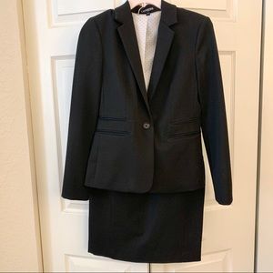 Express Skirt Suit